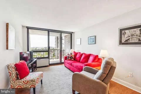 233 S 6th St #1412B, Philadelphia, PA 19106
