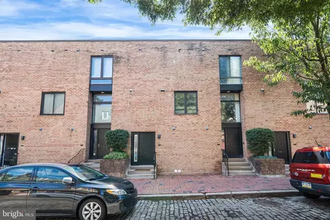 317 S 2nd St #5B, Philadelphia, PA 19106
