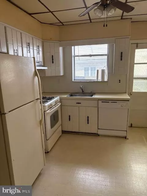 349 Roseberry St, Philadelphia, PA 19148