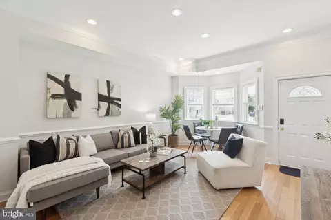 2403 Christian St, Philadelphia, PA 19146
