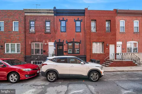 2424 S Iseminger St, Philadelphia, PA 19148
