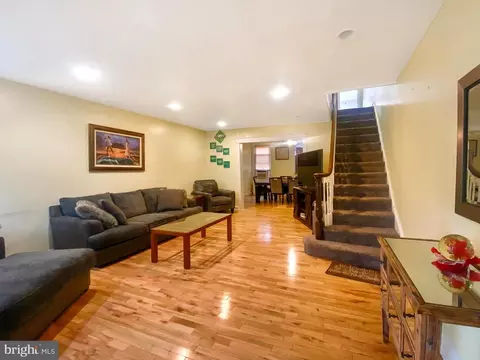 2104 W Cheltenham Ave, Philadelphia, PA 19138