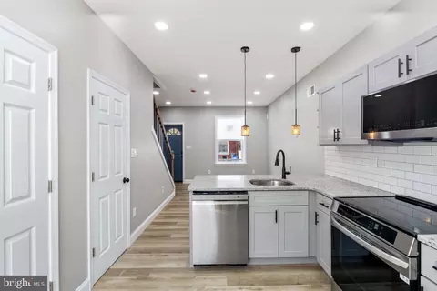 657 N Yewdall St, Philadelphia, PA 19131
