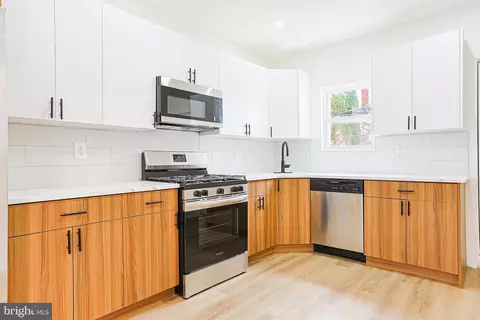 5520 Pemberton St, Philadelphia, PA 19143