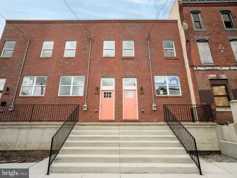3132 Clifford St, Philadelphia, PA 19121