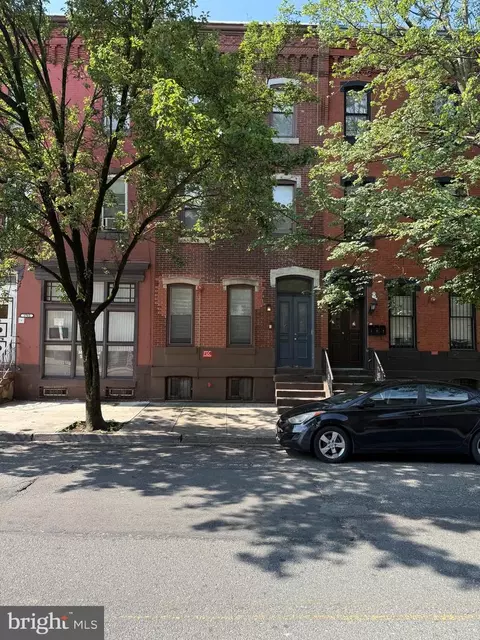 1704 W Diamond St, Philadelphia, PA 19121