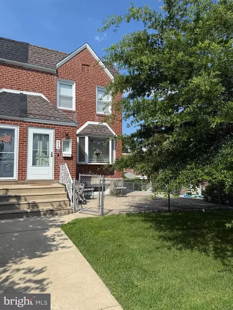 849 Glenn St, Philadelphia, PA 19115