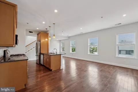 1221 Shackamaxon St #15, Philadelphia, PA 19125