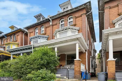 238 S 45th St, Philadelphia, PA 19104