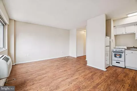 2101 Chestnut St #1426, Philadelphia, PA 19103