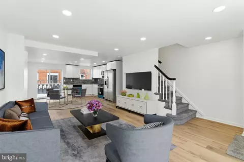 7643 Gilbert St, Philadelphia, PA 19150