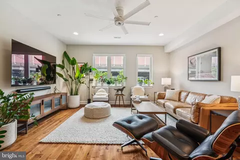 1428 S Front St, Philadelphia, PA 19147
