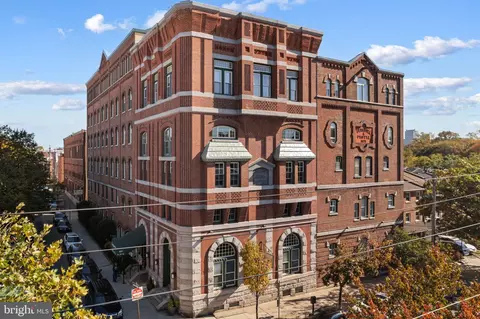825 N 29th St #4I, Philadelphia, PA 19130
