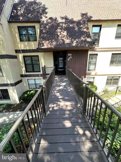 315 Shawmont Ave #E, Philadelphia, PA 19128