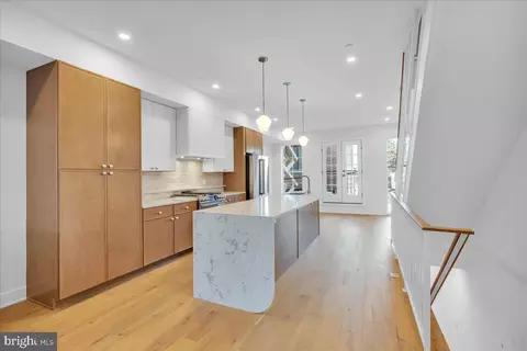 1433 N Hope St, Philadelphia, PA 19122