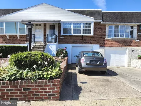 11927 Covert Rd, Philadelphia, PA 19154