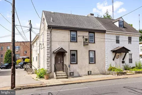 7026 Ridge Ave, Philadelphia, PA 19128