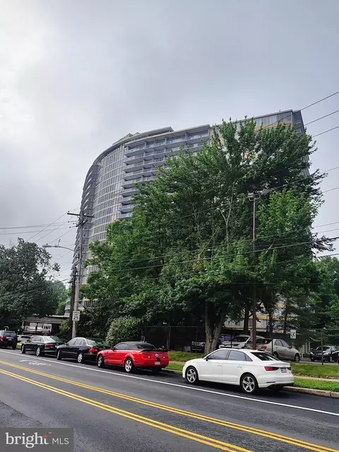 3900 Ford Rd #10H, Philadelphia, PA 19131