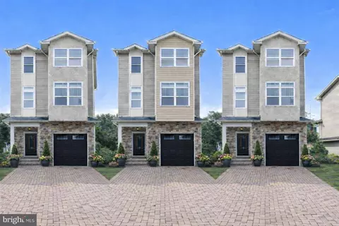 7514 Culp St, Philadelphia, PA 19128