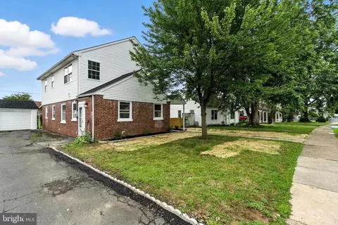 9219 Exeter Rd, Philadelphia, PA 19114