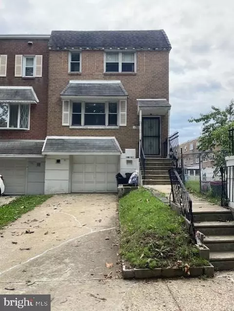 10201 N Canterbury Rd, Philadelphia, PA 19114