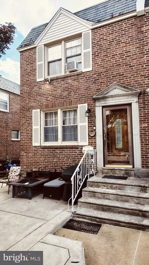 1802 Arthur St, Philadelphia, PA 19152