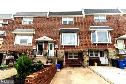 2858 Tremont St, Philadelphia, PA 19136