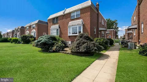 3004 Guilford St, Philadelphia, PA 19152