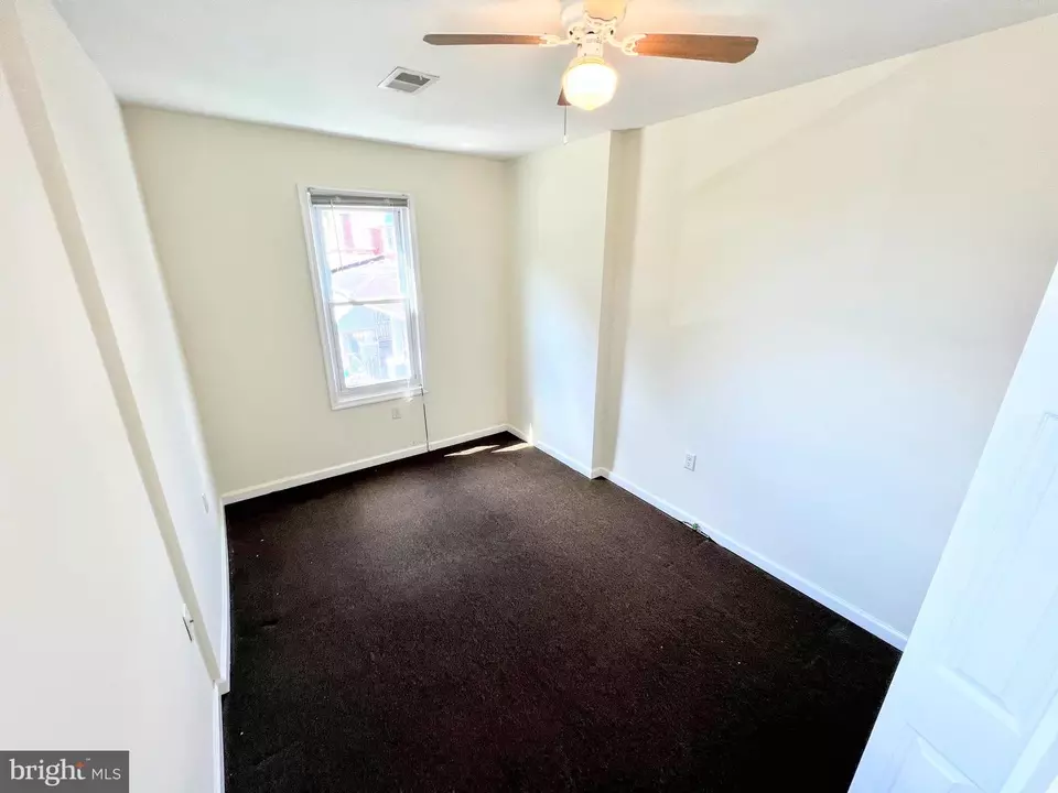 Bedroom - 528 S 55th St, Philadelphia, PA 19143 photo 2 of 8