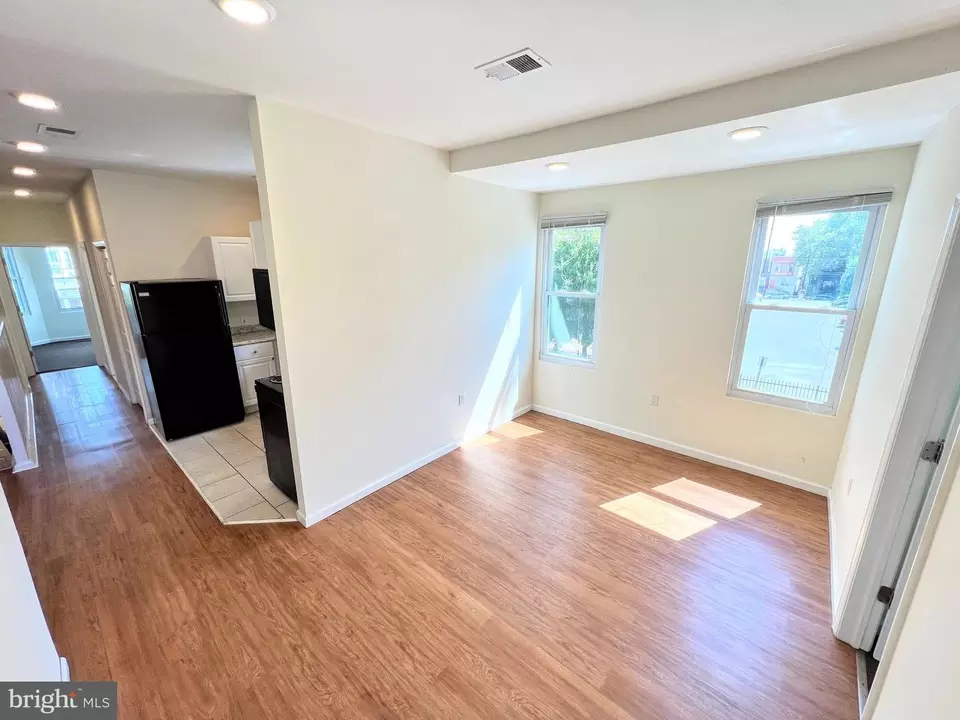 Living - 528 S 55th St, Philadelphia, PA 19143 photo 2 of 3