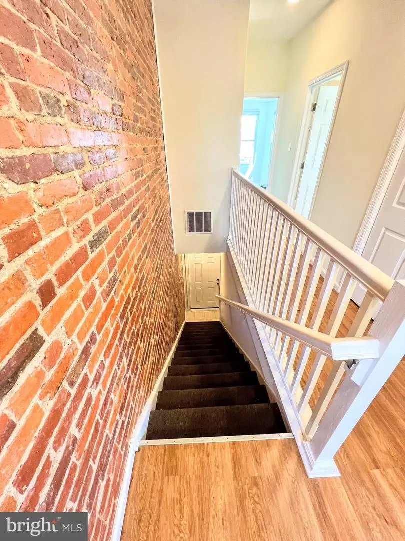 Entry Way - 528 S 55th St, Philadelphia, PA 19143 photo 4 of 6