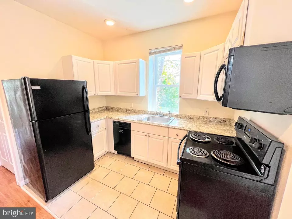 Kitchen - 528 S 55th St, Philadelphia, PA 19143 photo 1 of 3