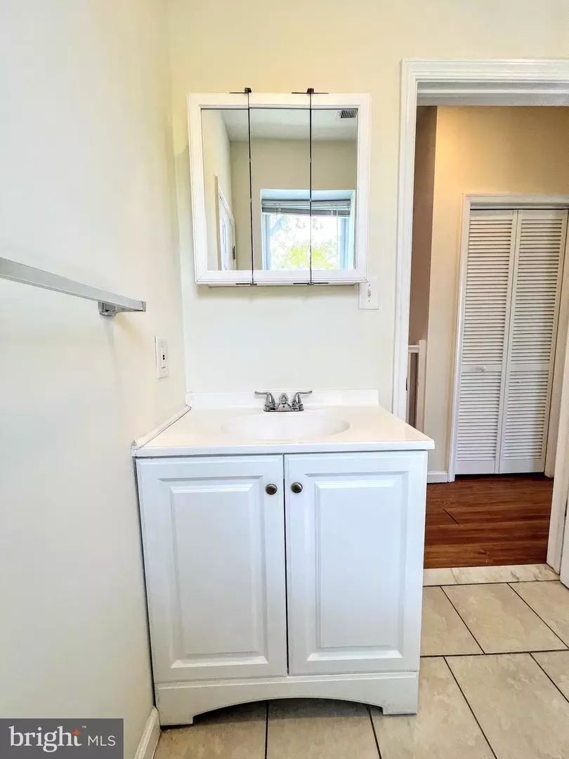 Bath - 528 S 55th St, Philadelphia, PA 19143 photo 6 of 6