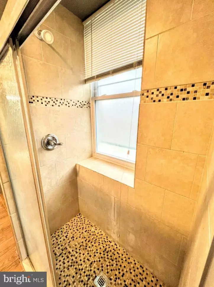 Bath - 528 S 55th St, Philadelphia, PA 19143 photo 2 of 6