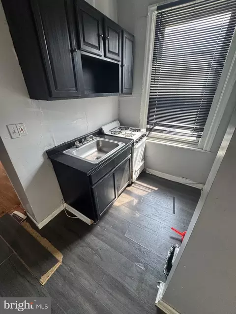 Kitchen - 701 W Wingohocking St, Philadelphia, PA 19140 photo 1 of 2