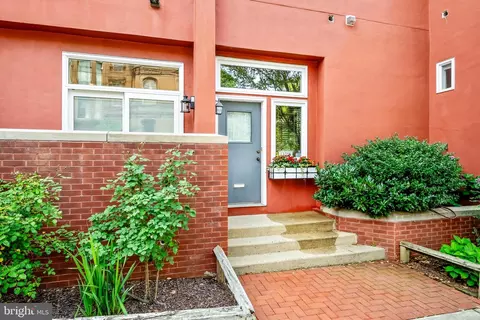 2137 39 Green St #2, Philadelphia, PA 19130