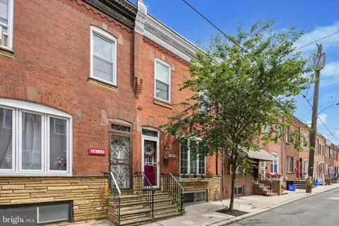 2413 S Mole St, Philadelphia, PA 19145