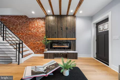 3159 Agate St, Philadelphia, PA 19134