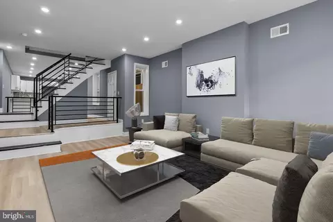 2513 W Oxford St, Philadelphia, PA 19121