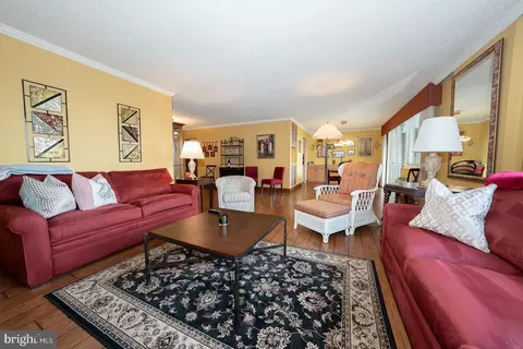1901 John F Kennedy Blvd #2404, Philadelphia, PA 19103