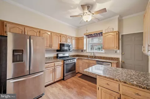 723 Wynnewood Rd, Philadelphia, PA 19151