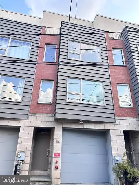 114 Ellsworth St, Philadelphia, PA 19147