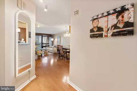 233 S 6th St #704, Philadelphia, PA 19106
