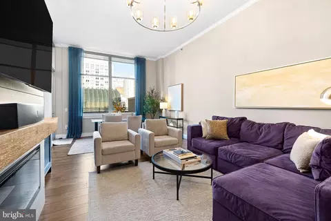 440 S Broad St #803, Philadelphia, PA 19146