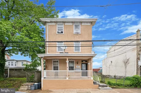 4381 83 Pechin St, Philadelphia, PA 19128