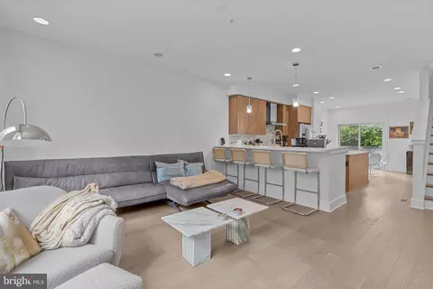 634 N 5th St #5, Philadelphia, PA 19123