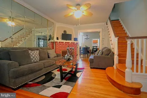 5376 Morse St, Philadelphia, PA 19131