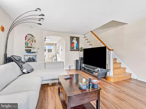 1922 Lardner St, Philadelphia, PA 19149