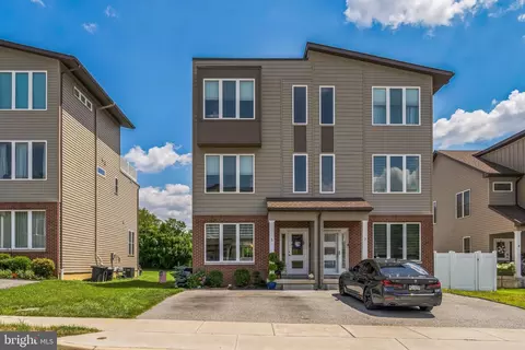 7354 Ridge Ave #6, Philadelphia, PA 19128