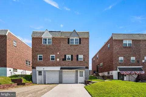 731 Arnold St, Philadelphia, PA 19111